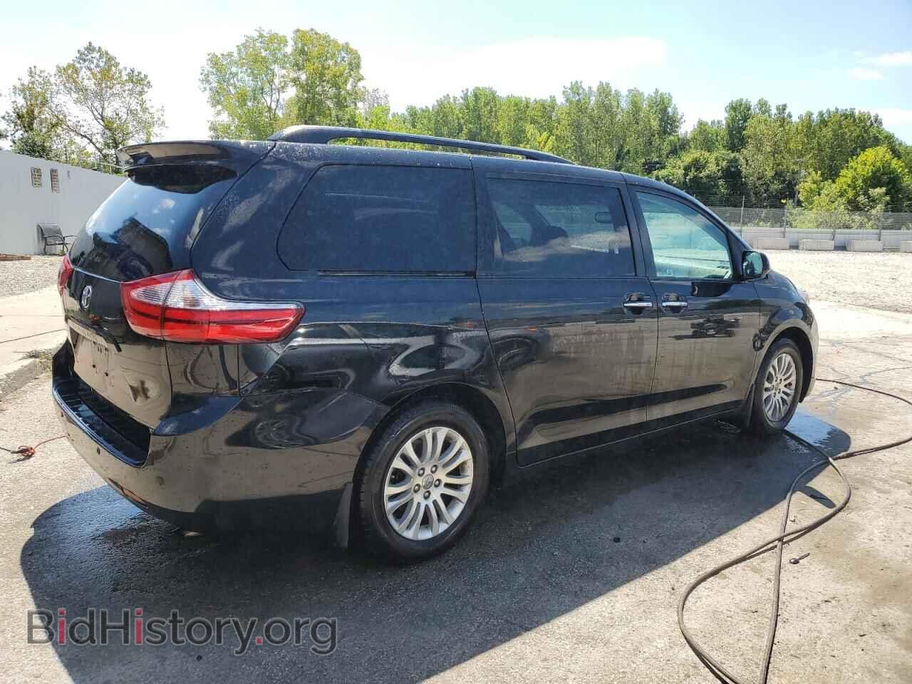 2017 TOYOTA All Models - VIN: 5TDYZ3DC1HS890063 - Фото 3