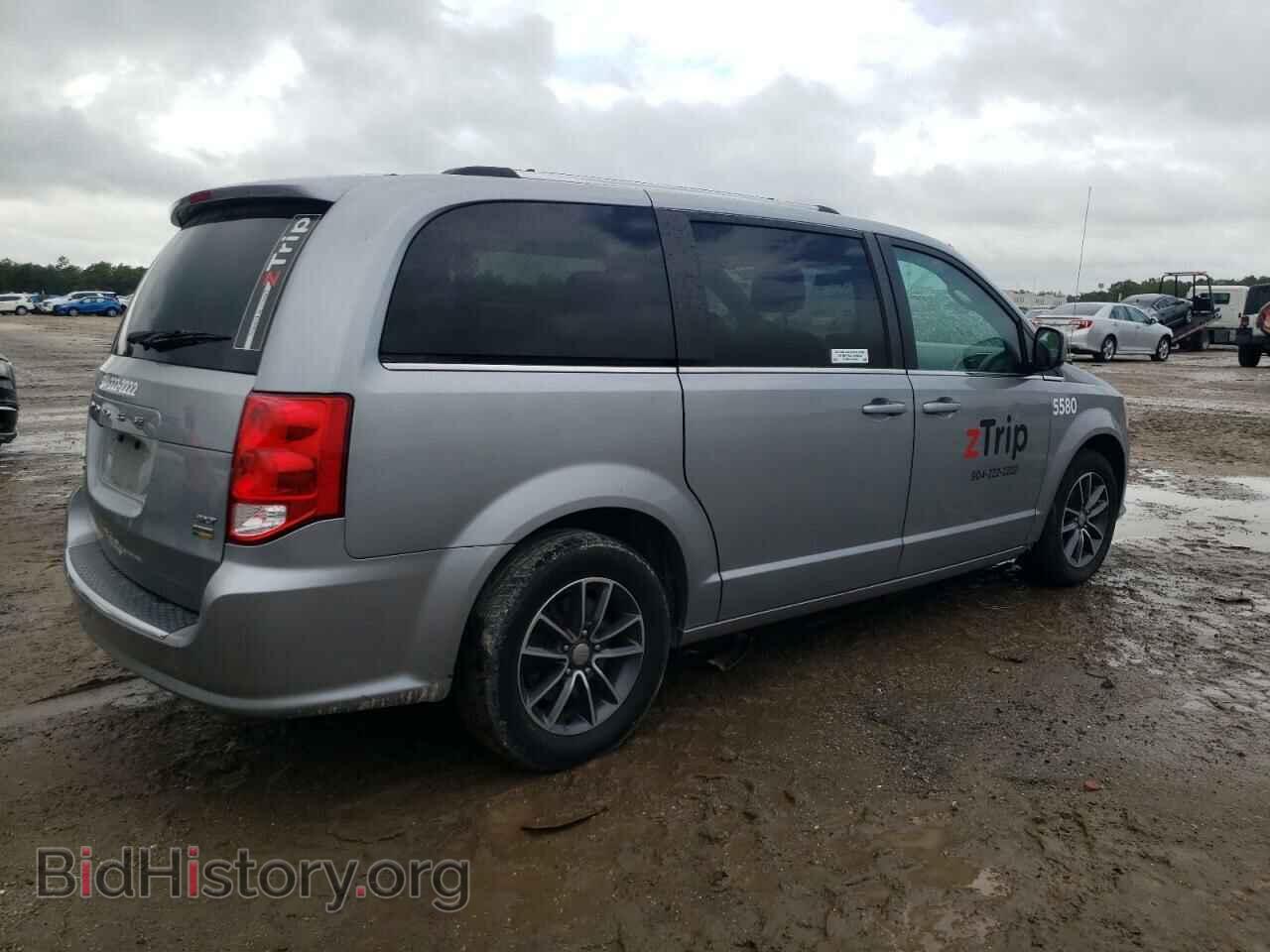 2018 DODGE CARAVAN - VIN: 2C4RDGCG2JR214640 - Фото 3