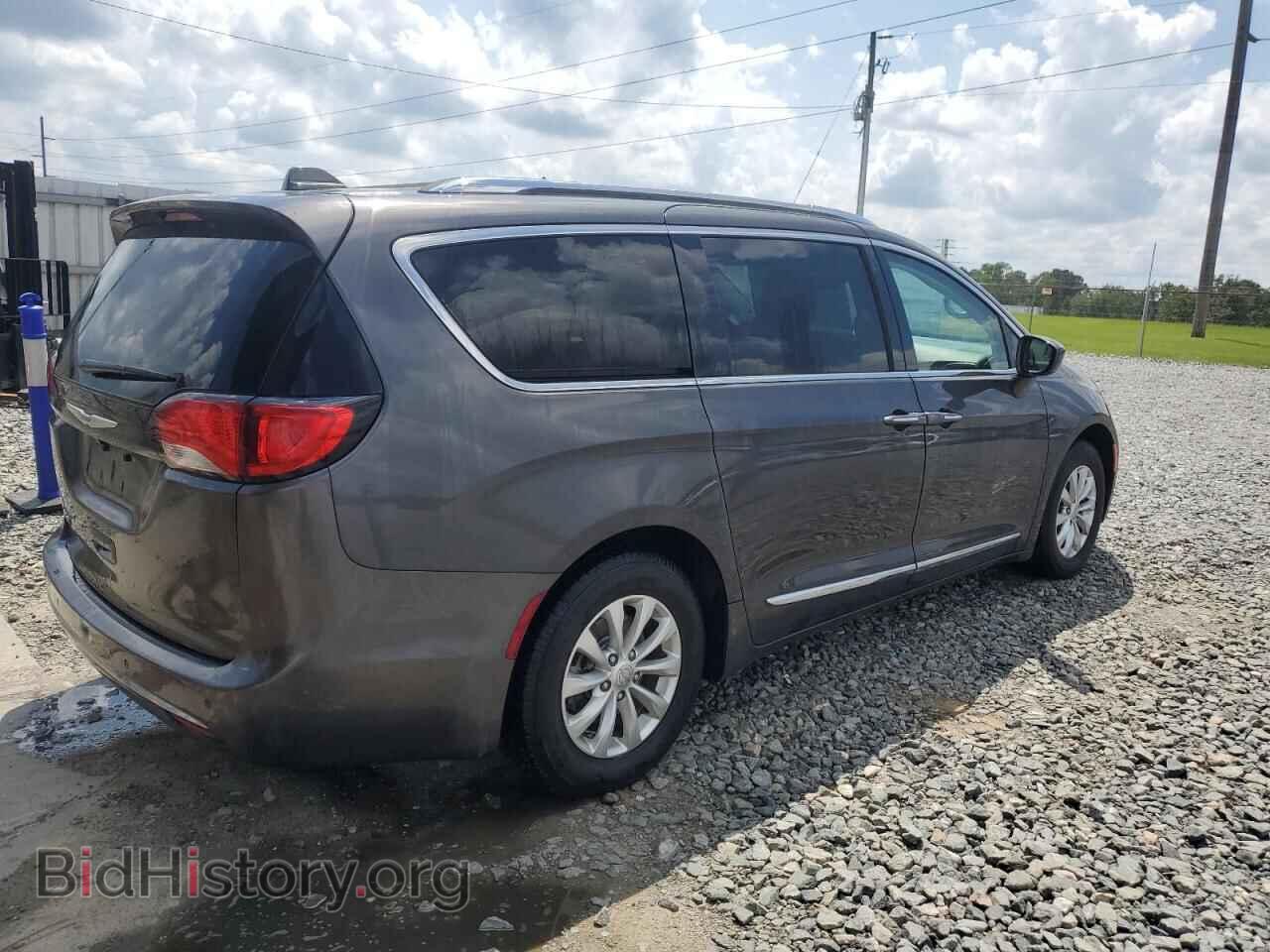 2019 CHRYSLER PACIFICA - VIN: 2C4RC1BG0KR561354 - Фото 3