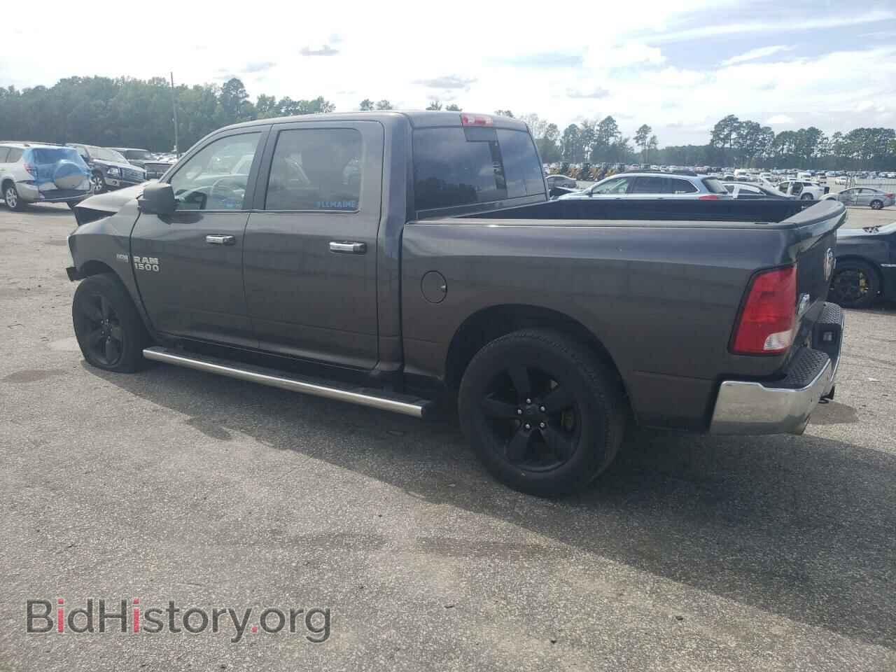 2017 RAM 1500 - VIN: 3C6RR7LT3HG633070 - Фото 2