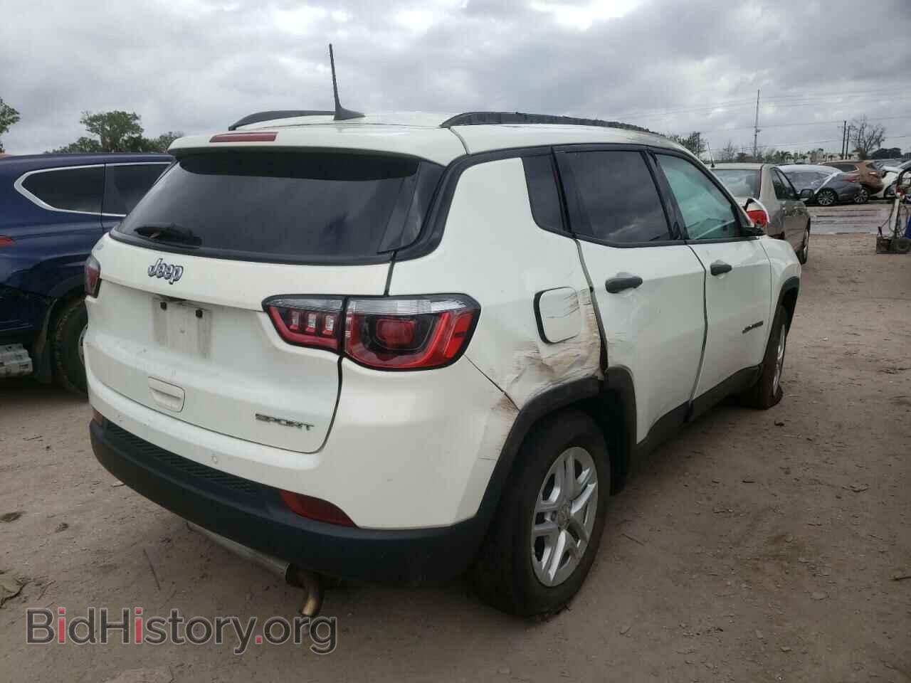 2017 JEEP COMPASS - VIN: 3C4NJCAB5HT668430 - Фото 4