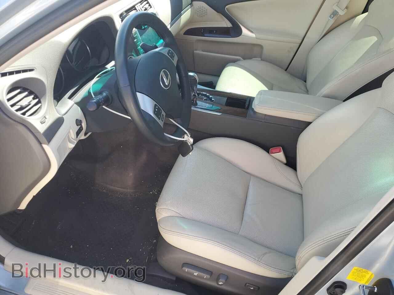 2011 LEXUS IS - VIN: JTHCF5C29B5049126 - Photo 7