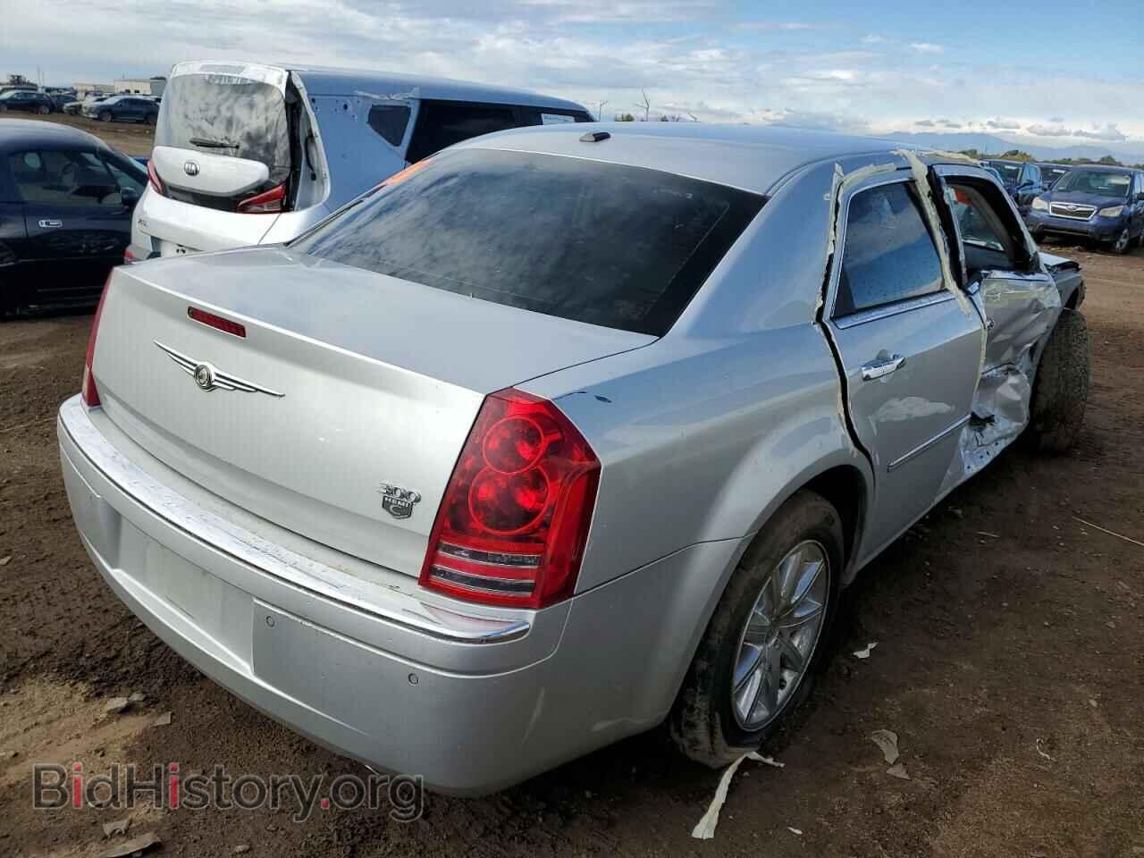 2010 CHRYSLER 300 - VIN: 2C3CA6CT5AH125967 - Фото 3