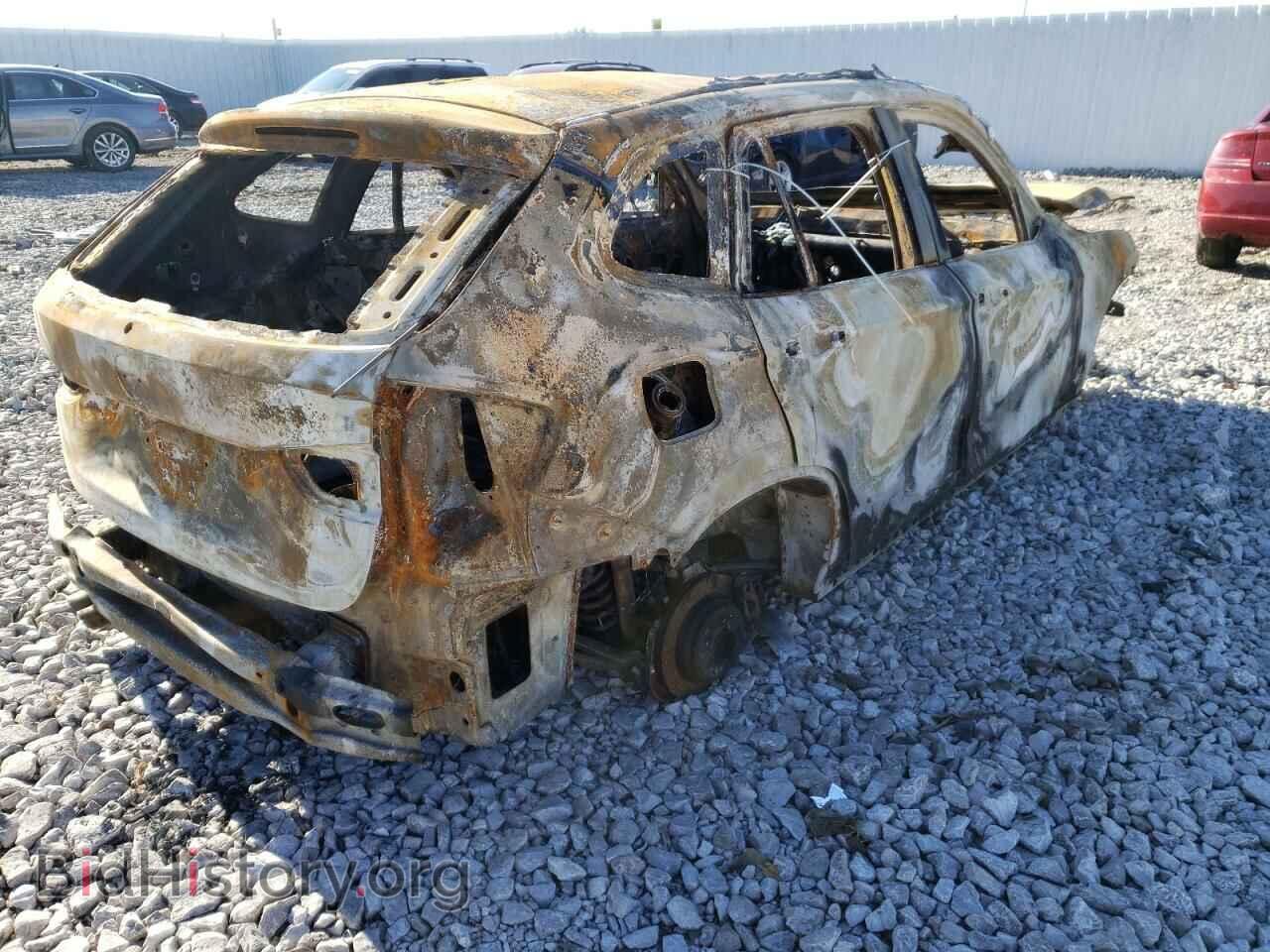 2014 BMW X1 - VIN: WBAVM1C58EVW49723 - Фото 4