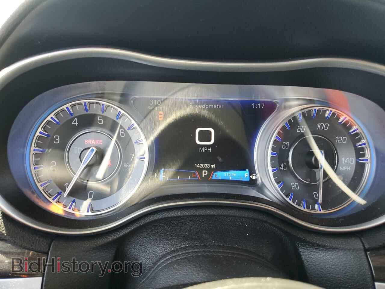 2018 CHRYSLER 300 - VIN: 2C3CCAAG1JH190267 - Фото 9
