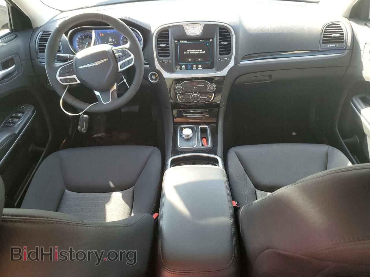 2023 CHRYSLER 300 - VIN: 2C3CCAAG8PH644443 - Фото 8