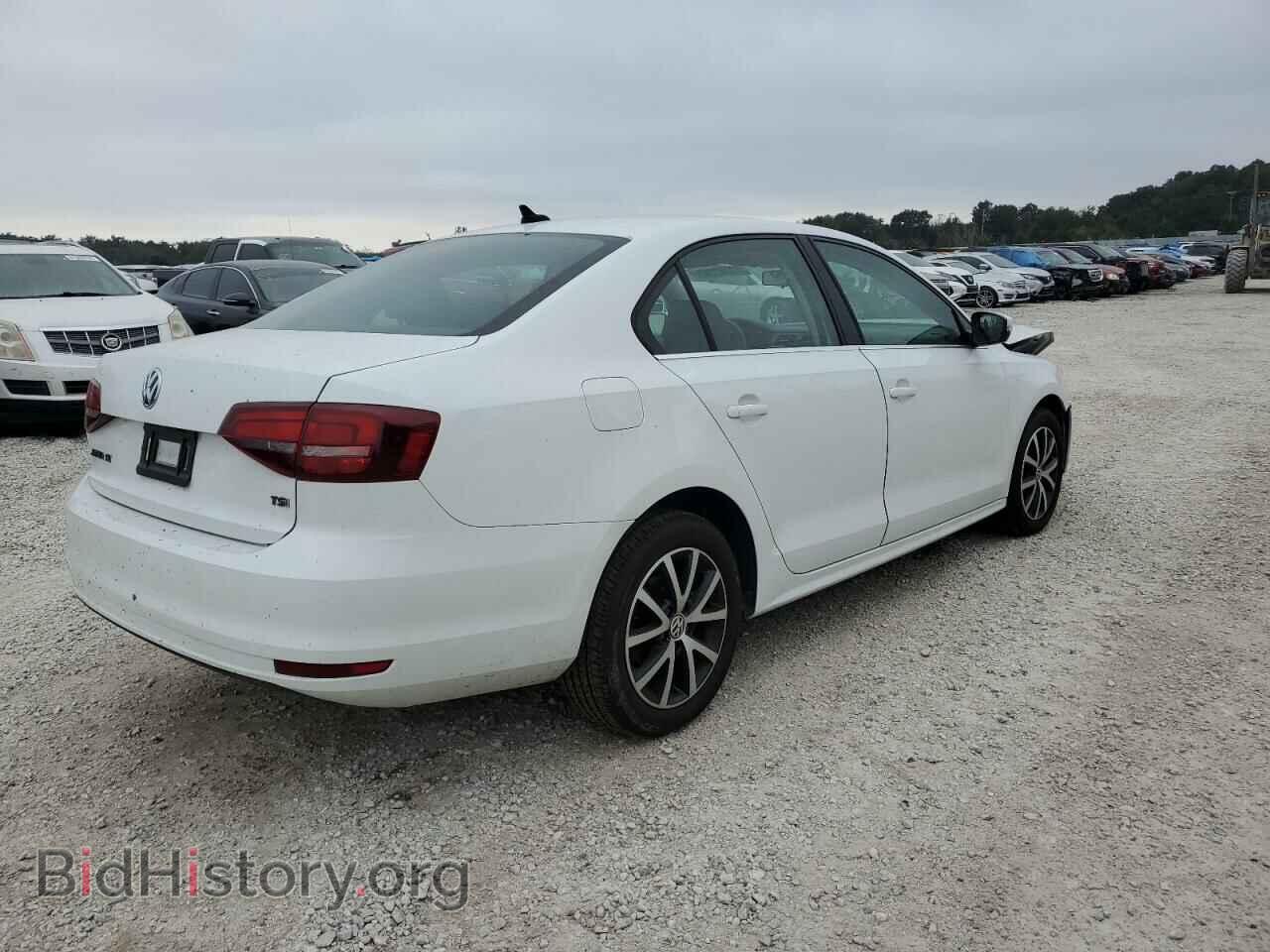 2017 VOLKSWAGEN JETTA - VIN: 3VWDB7AJ5HM257060 - Фото 3