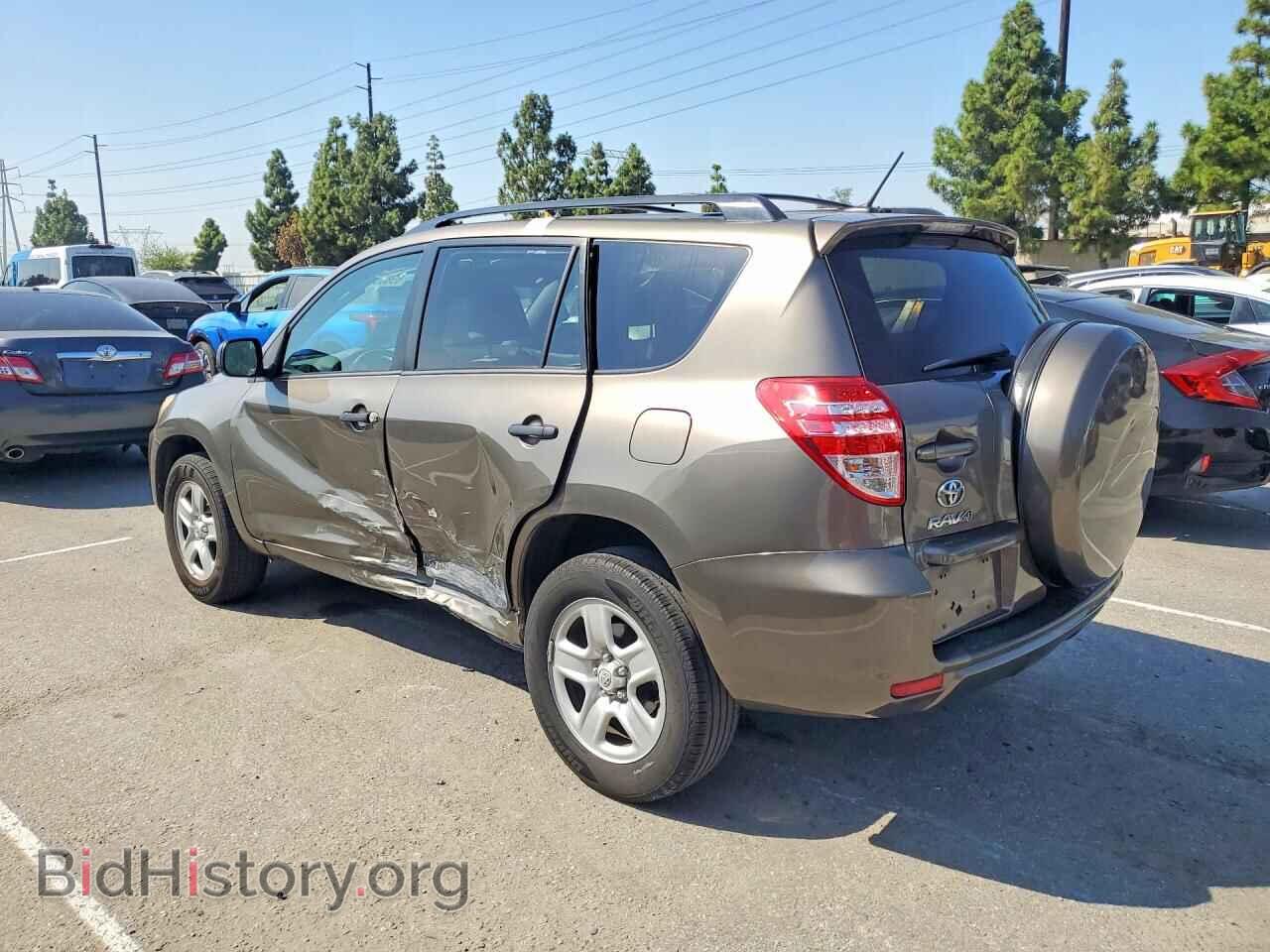 2011 TOYOTA RAV4 - VIN: 2T3ZF4DV1BW066221 - Фото 2