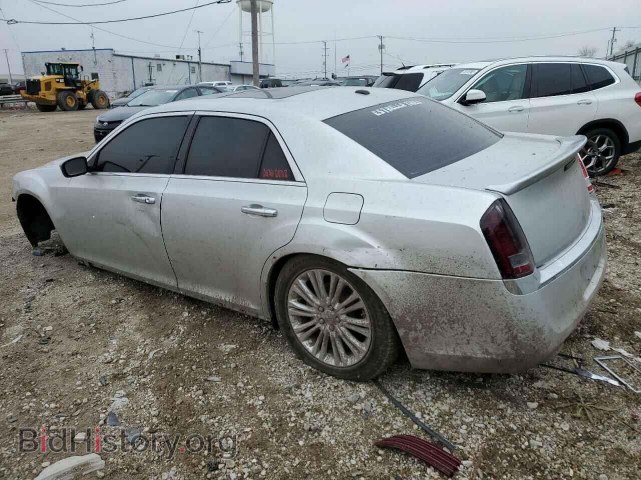 2012 CHRYSLER 300 - VIN: 2C3CCAKTXCH143480 - Фото 2