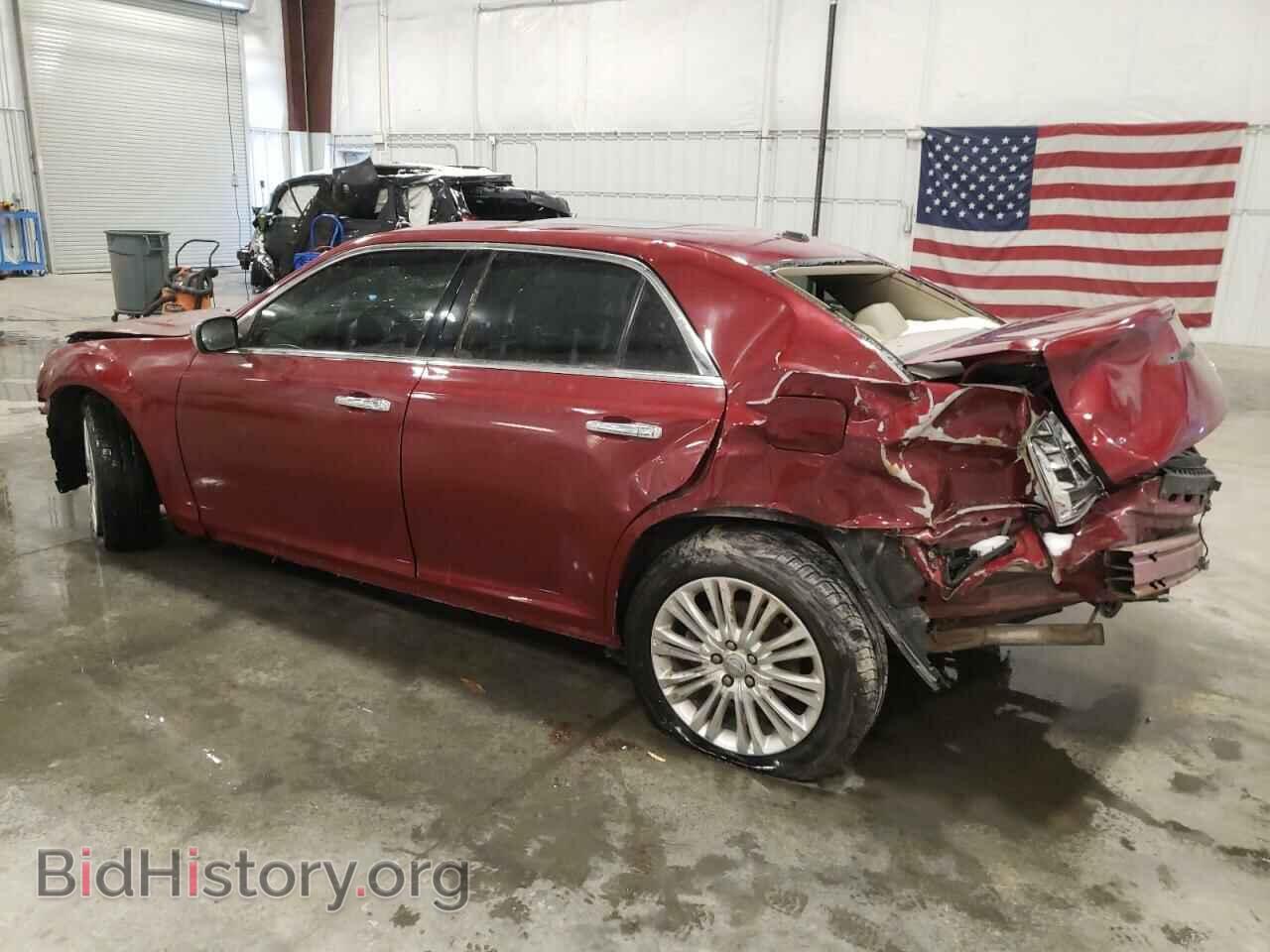 2011 CHRYSLER 300 - VIN: 2C3CK6CT3BH573879 - Фото 2