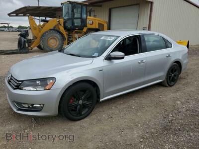 2015 Volkswagen PASSAT S, серебристый — VIN 1VWAT7A32FC119976, Copart