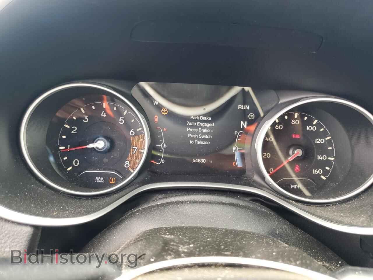2018 Jeep COMPASS (VIN 3C4NJDCBXJT400482) — photo 9 of 13