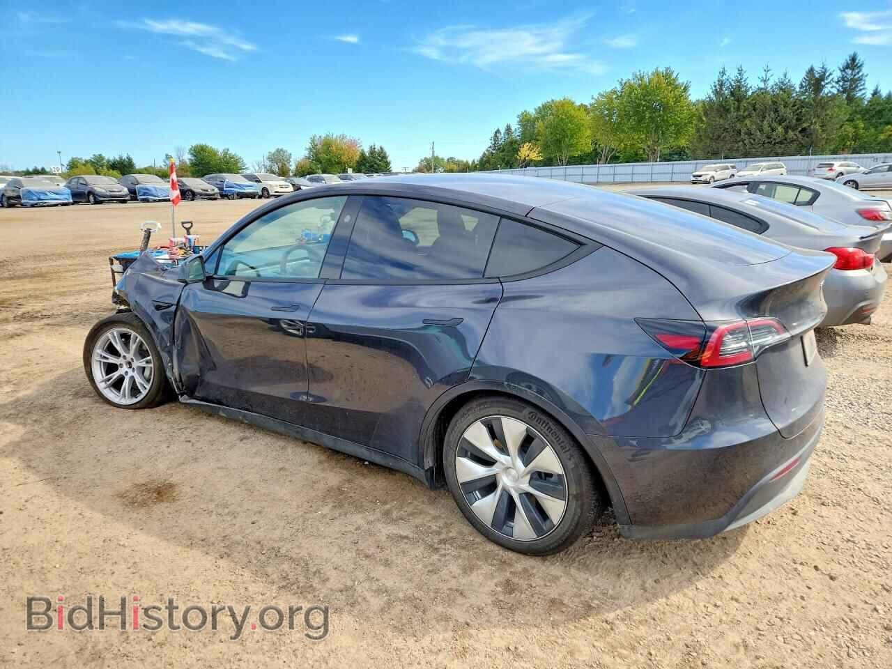 2024 TESLA MODEL Y - VIN: 7SAYGAEEXRF005040 - Фото 2