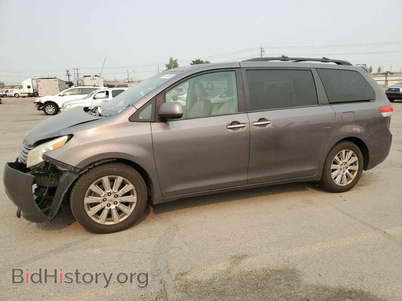 Photo 5TDDK3DC8CS048400 - TOYOTA All Models 2012