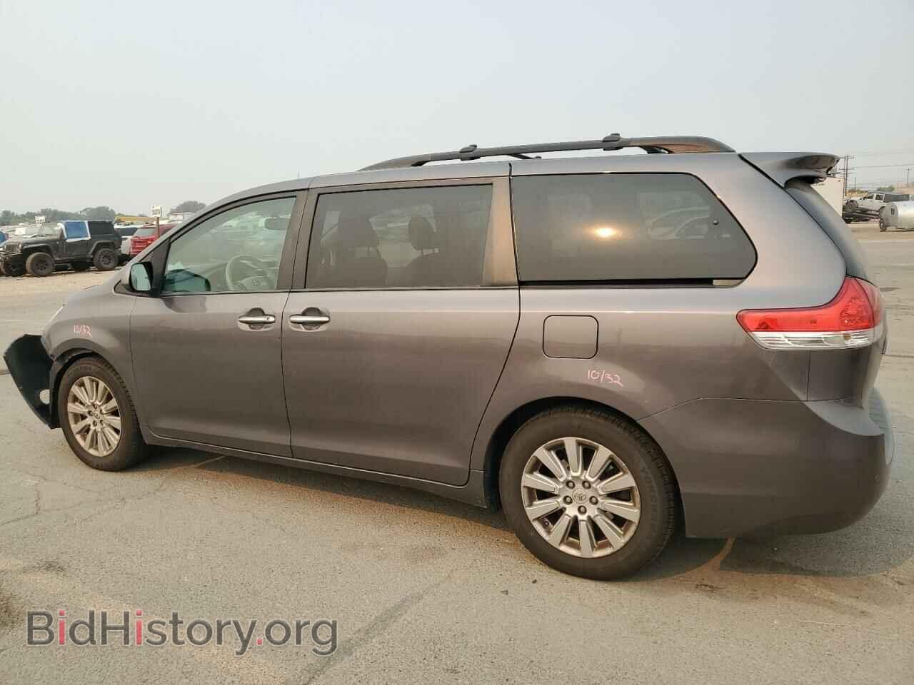 2012 TOYOTA All Models - VIN: 5TDDK3DC8CS048400 - Photo 2