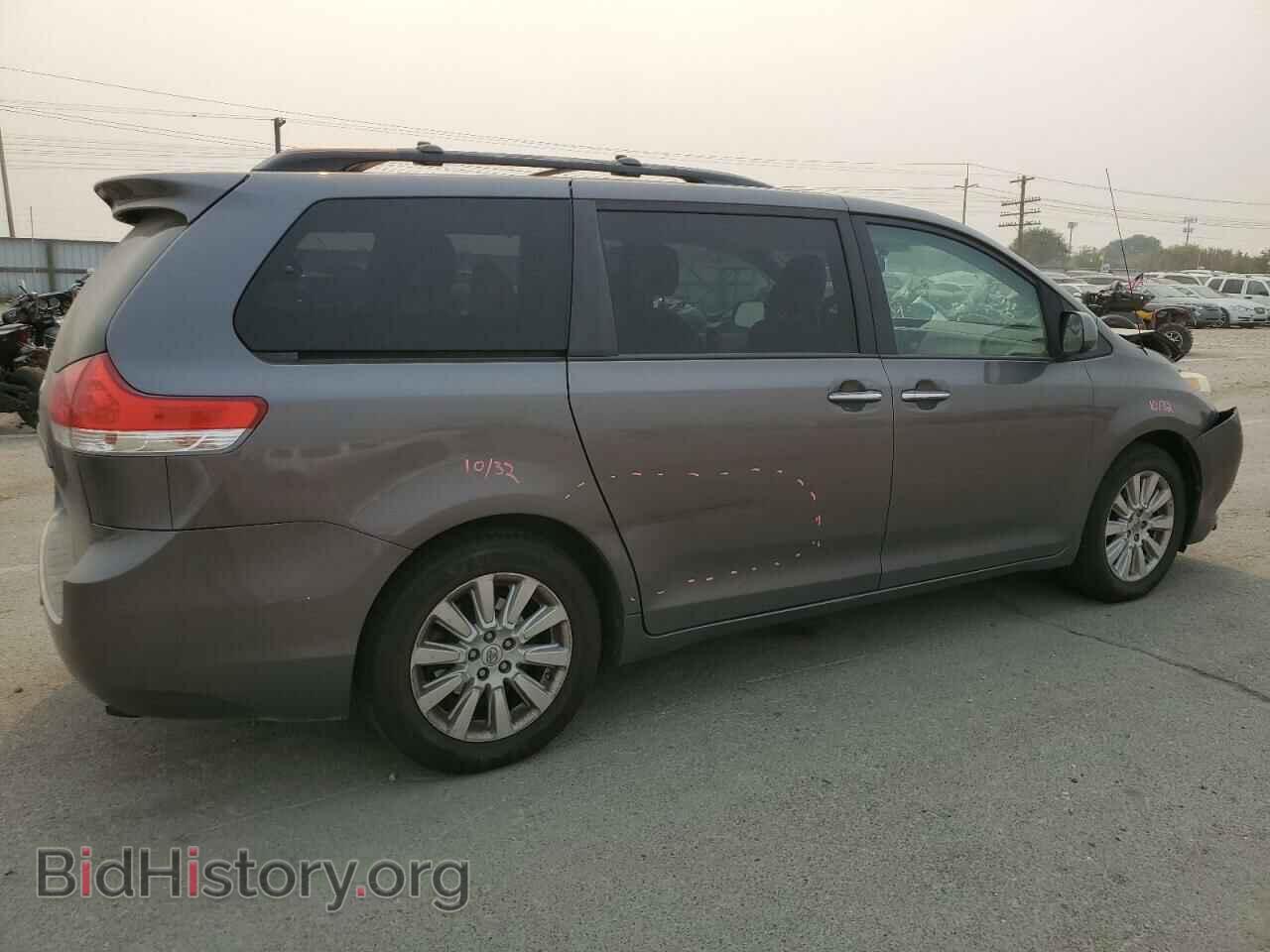2012 TOYOTA All Models - VIN: 5TDDK3DC8CS048400 - Photo 3