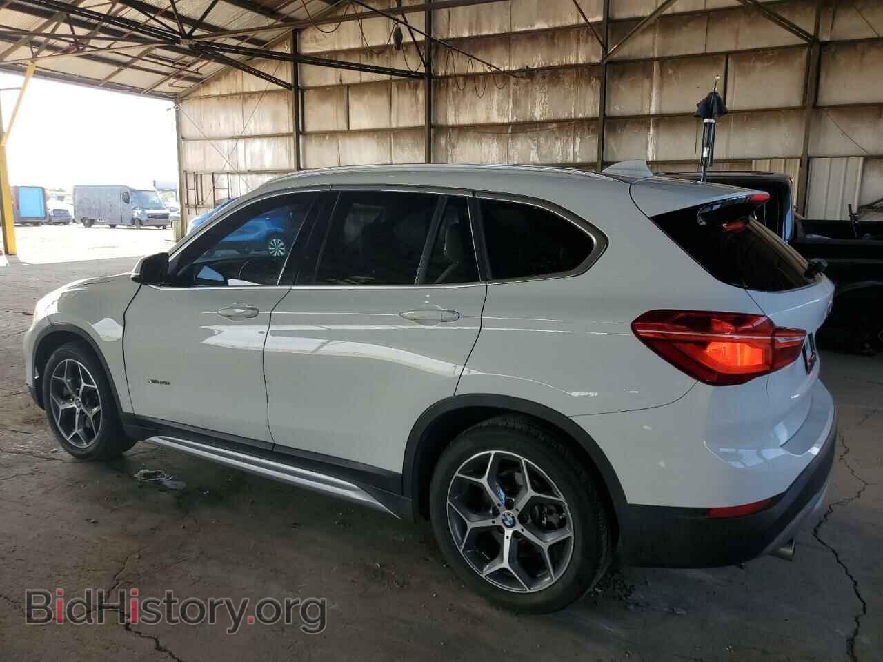 2016 BMW X1 - VIN: WBXHT3C33GP889429 - Фото 2