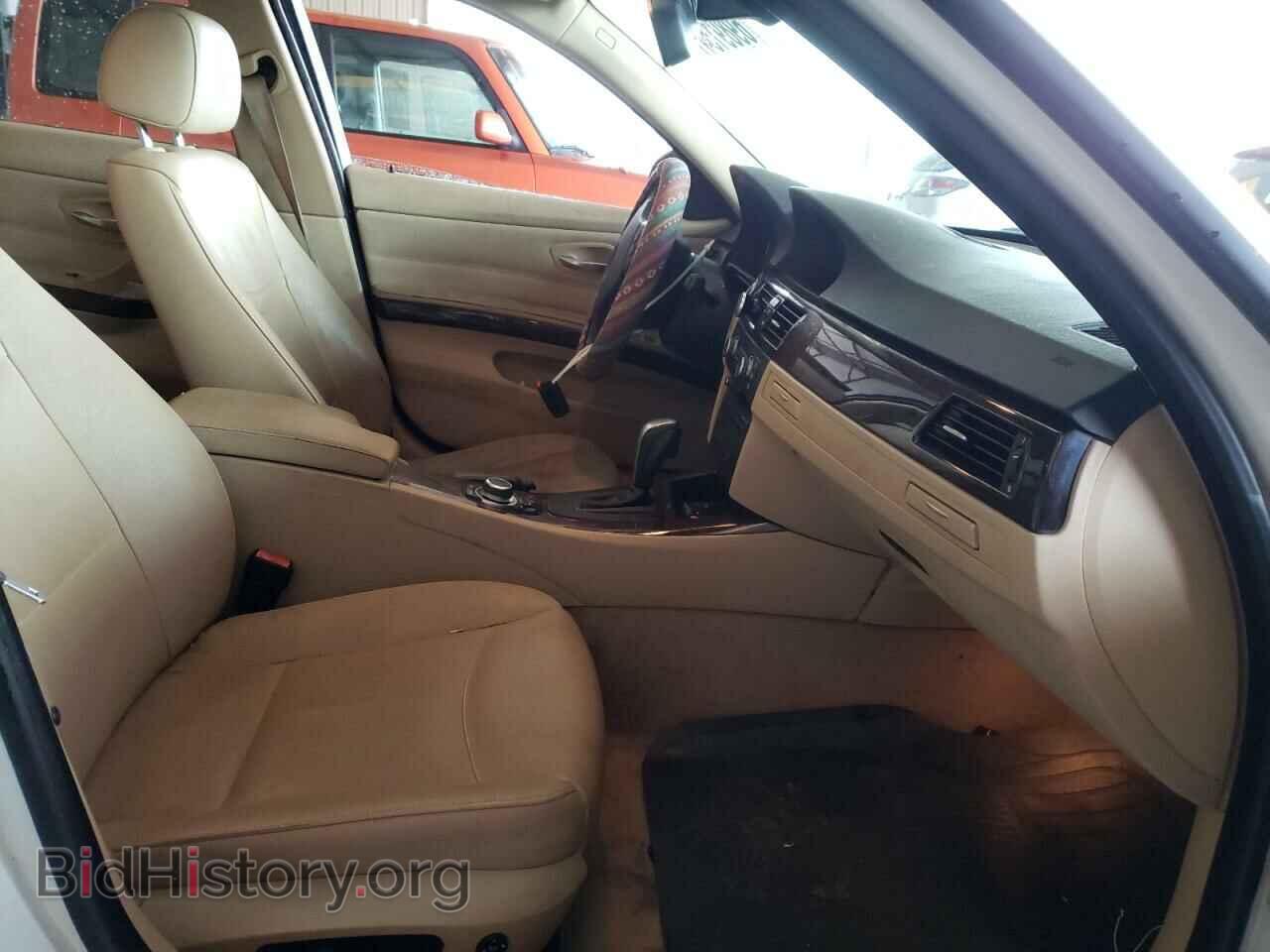 2009 BMW 3 SERIES - VIN: WBAPH73579A174742 - Фото 5