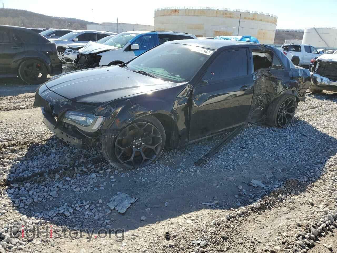 Фотография 2C3CCABG0KH654388 - CHRYSLER 300 2019