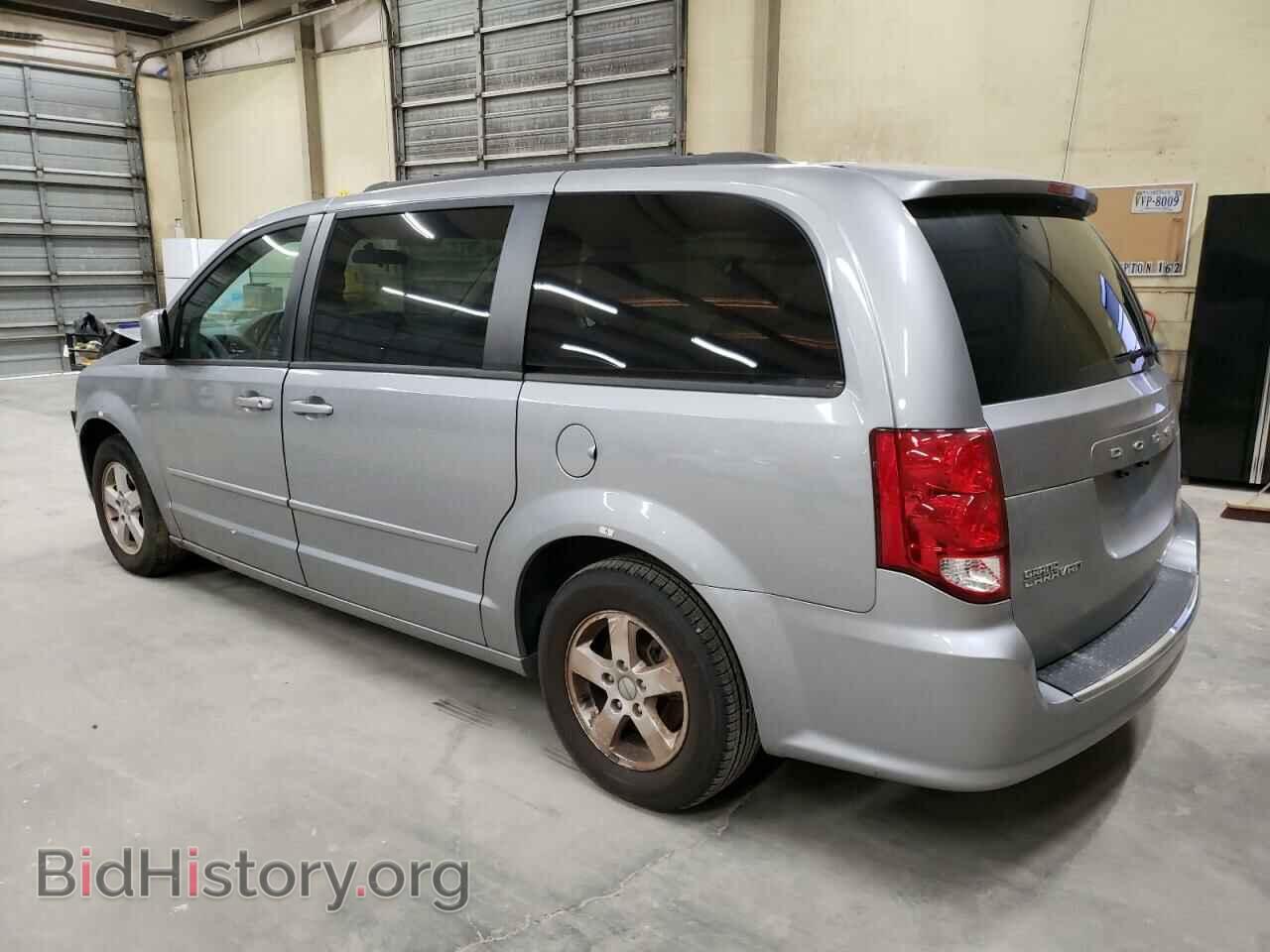 2013 DODGE CARAVAN - VIN: 2C4RDGCG1DR582098 - Фото 2