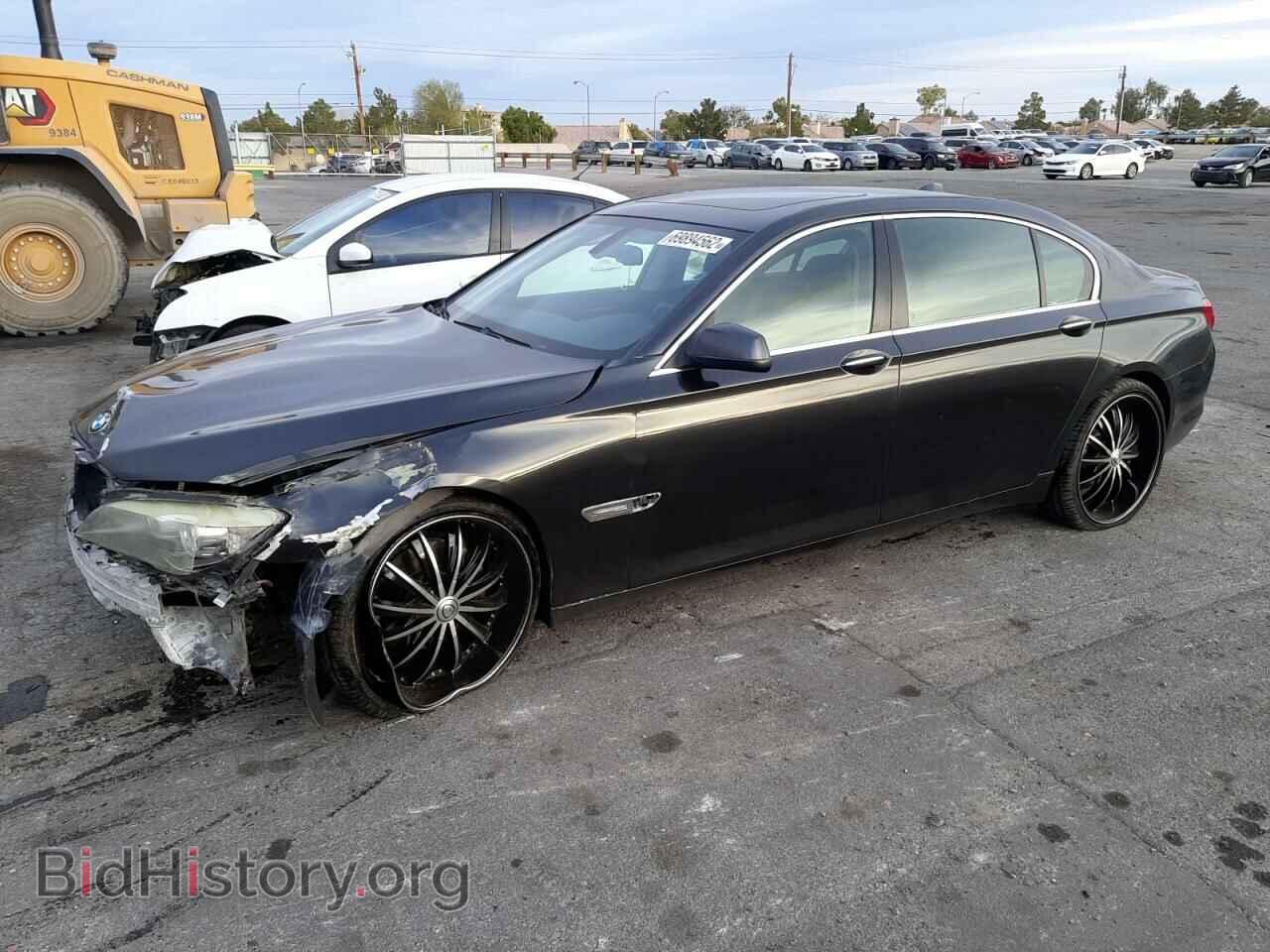 Photo WBAKB4C57BC392975 - BMW 7 SERIES 2011