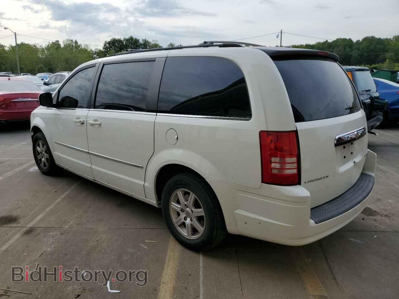 2009 CHRYSLER MINIVAN - VIN: 2A8HR54169R520899 - Фото 2