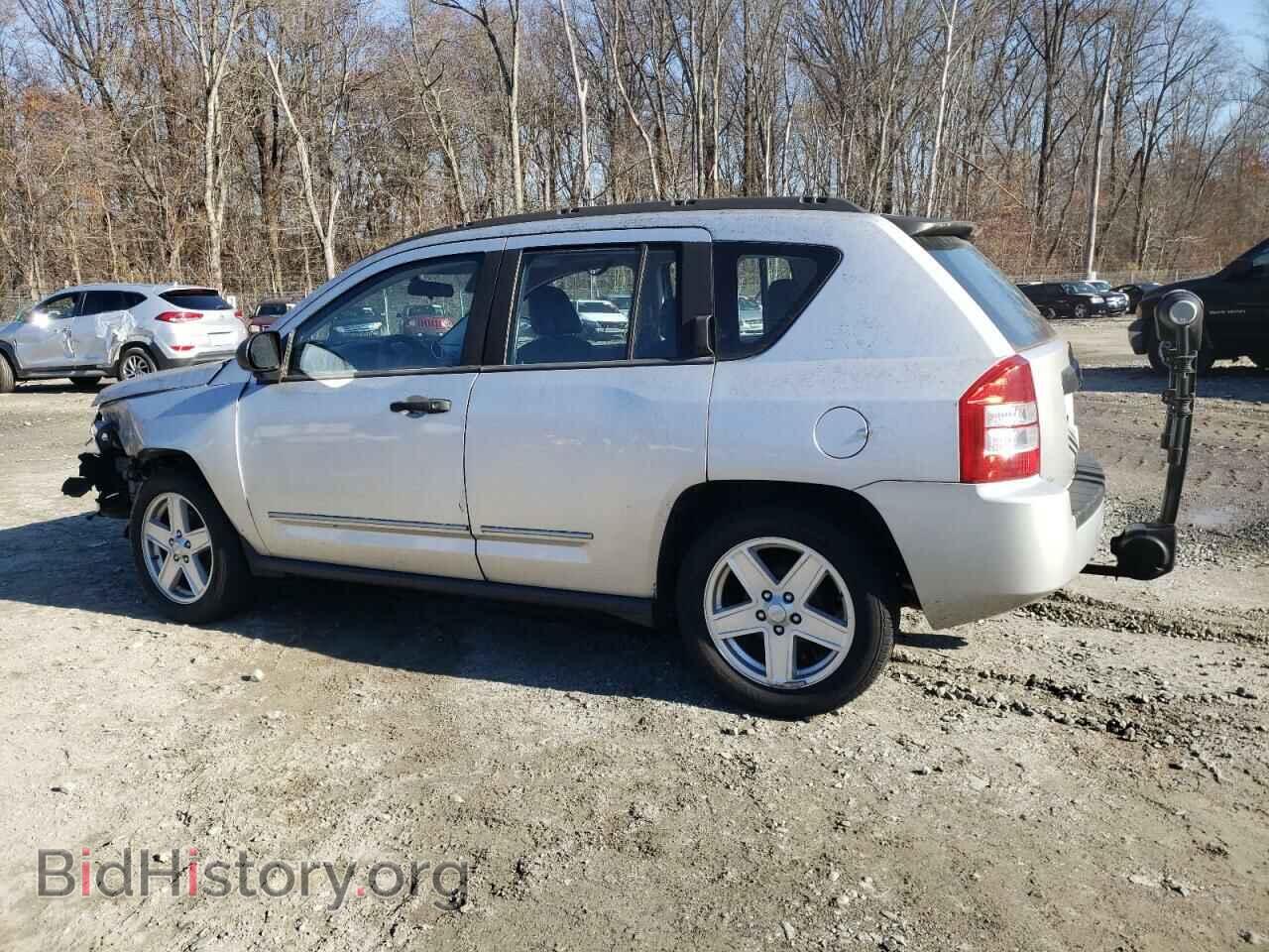 2009 JEEP COMPASS - VIN: 1J4FT47A79D212837 - Photo 2