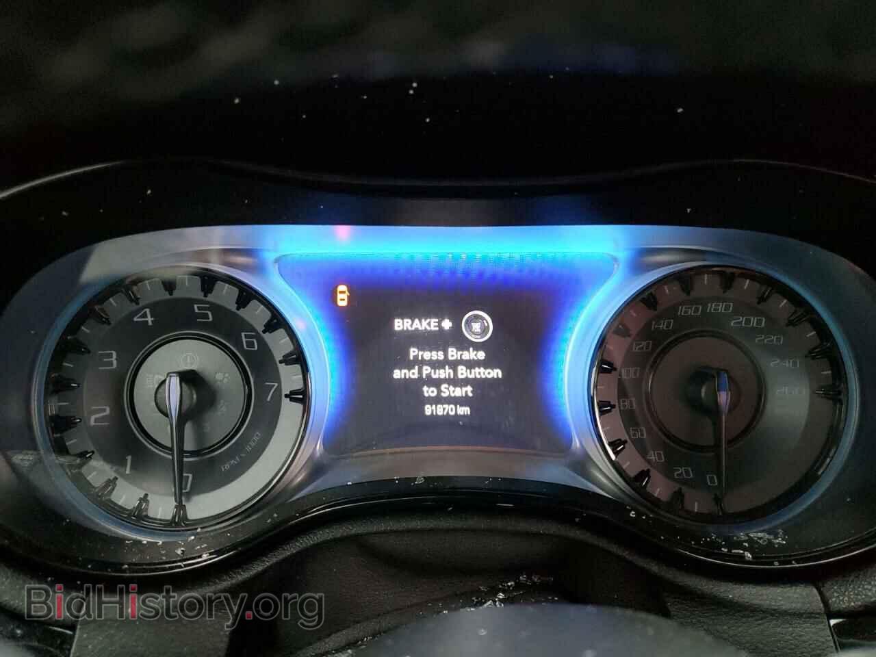 2019 CHRYSLER 300 - VIN: 2C3CCAGG8KH628985 - Фото 9
