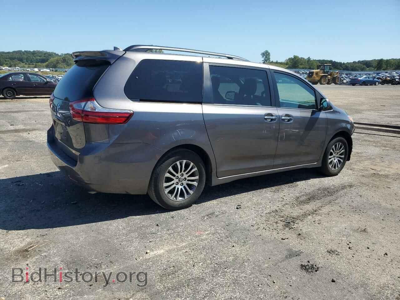 2018 TOYOTA All Models - VIN: 5TDYZ3DC1JS960702 - Фото 3