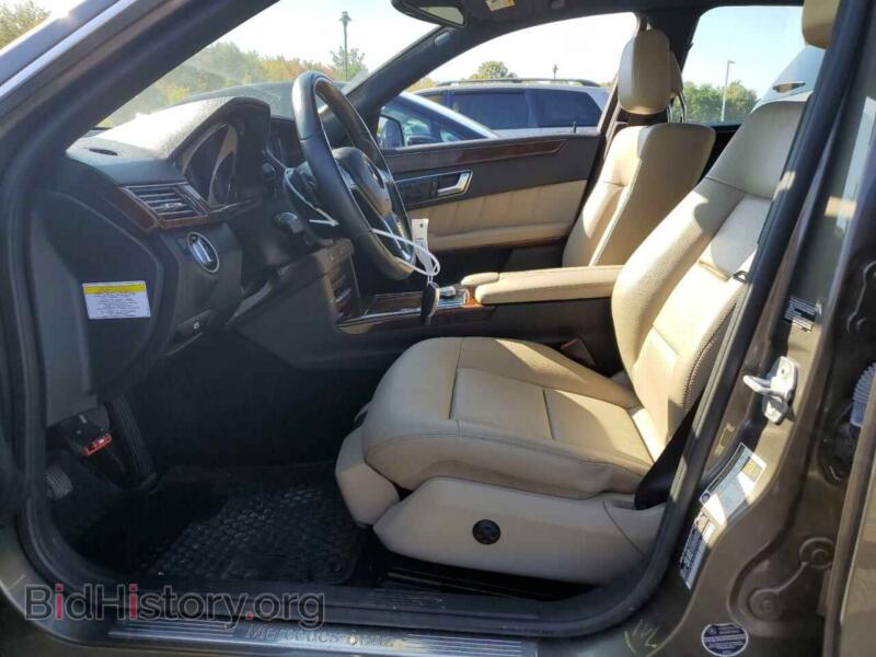 2012 Mercedes-Benz E-CLASS (VIN WDDHF8JB1CA621056) — фото 7 из 12