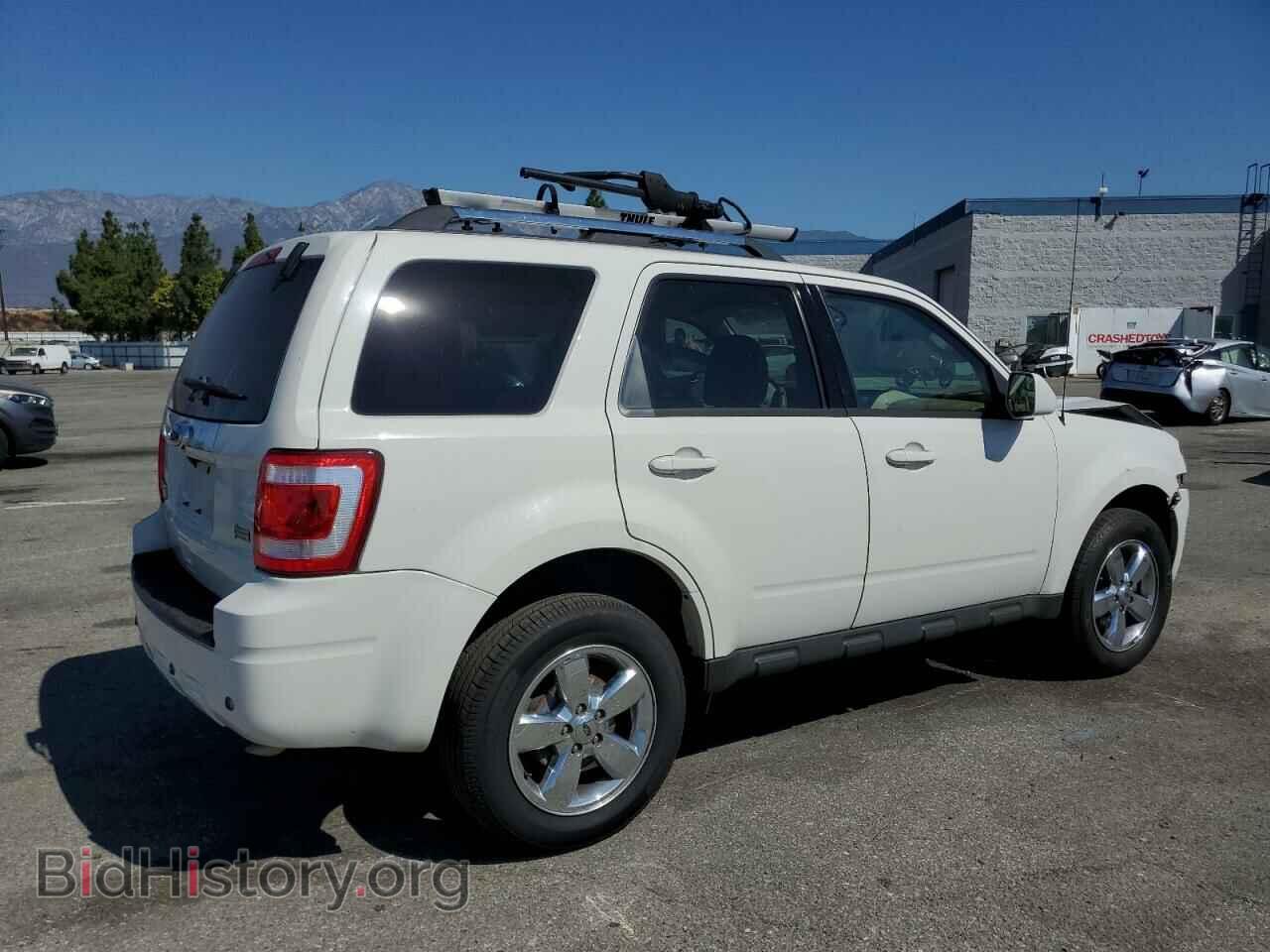 2011 FORD ESCAPE - VIN: 1FMCU0EGXBKA68672 - Фото 3