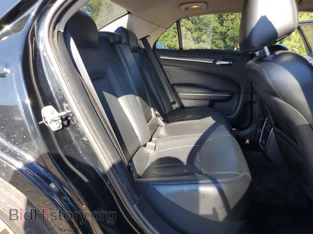 2017 CHRYSLER 300 - VIN: 2C3CCAAG2HH521688 - Фото 10