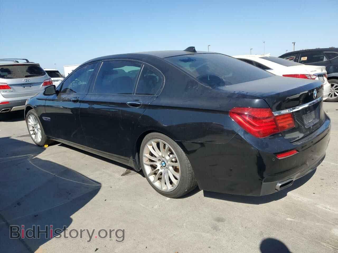 2015 BMW 7 SERIES - VIN: WBAYE4C58FD138869 - Фото 2