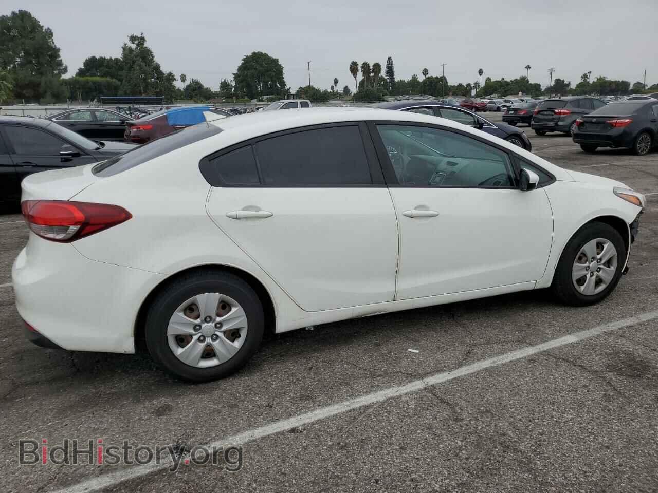 2017 KIA FORTE - VIN: 3KPFK4A78HE015629 - Фото 3