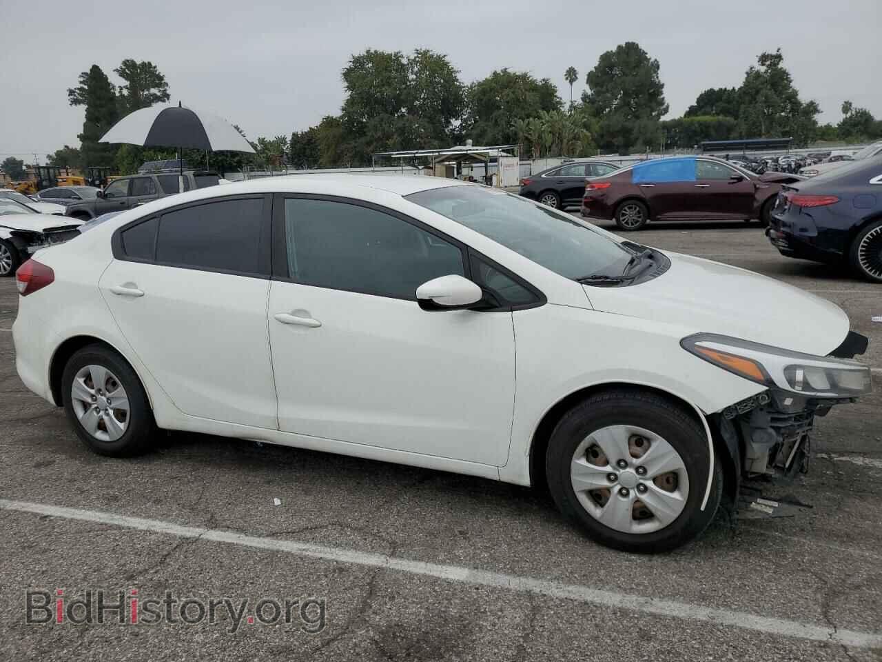 2017 KIA FORTE - VIN: 3KPFK4A78HE015629 - Фото 4