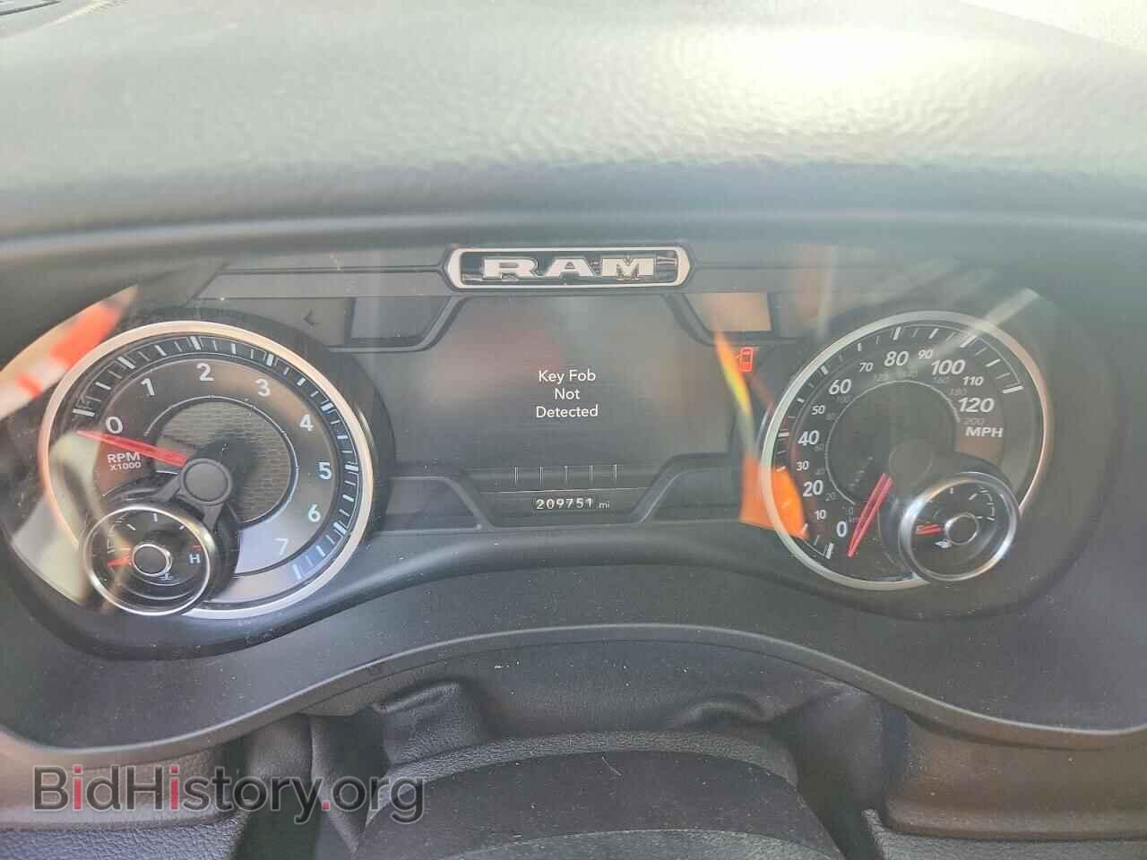 2020 RAM 1500 - VIN: 1C6SRFFT8LN284348 - Photo 9