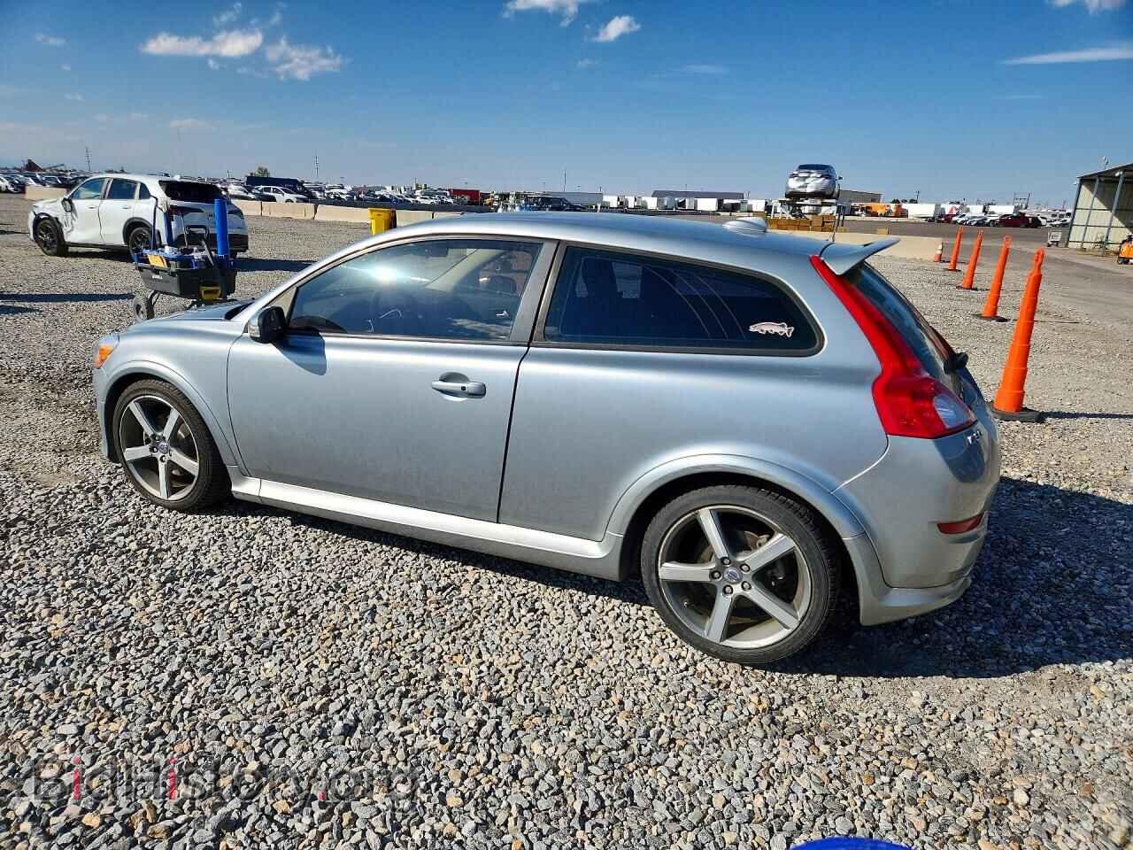 2011 VOLVO C30 - VIN: YV1672MK4B2198399 - Photo 2