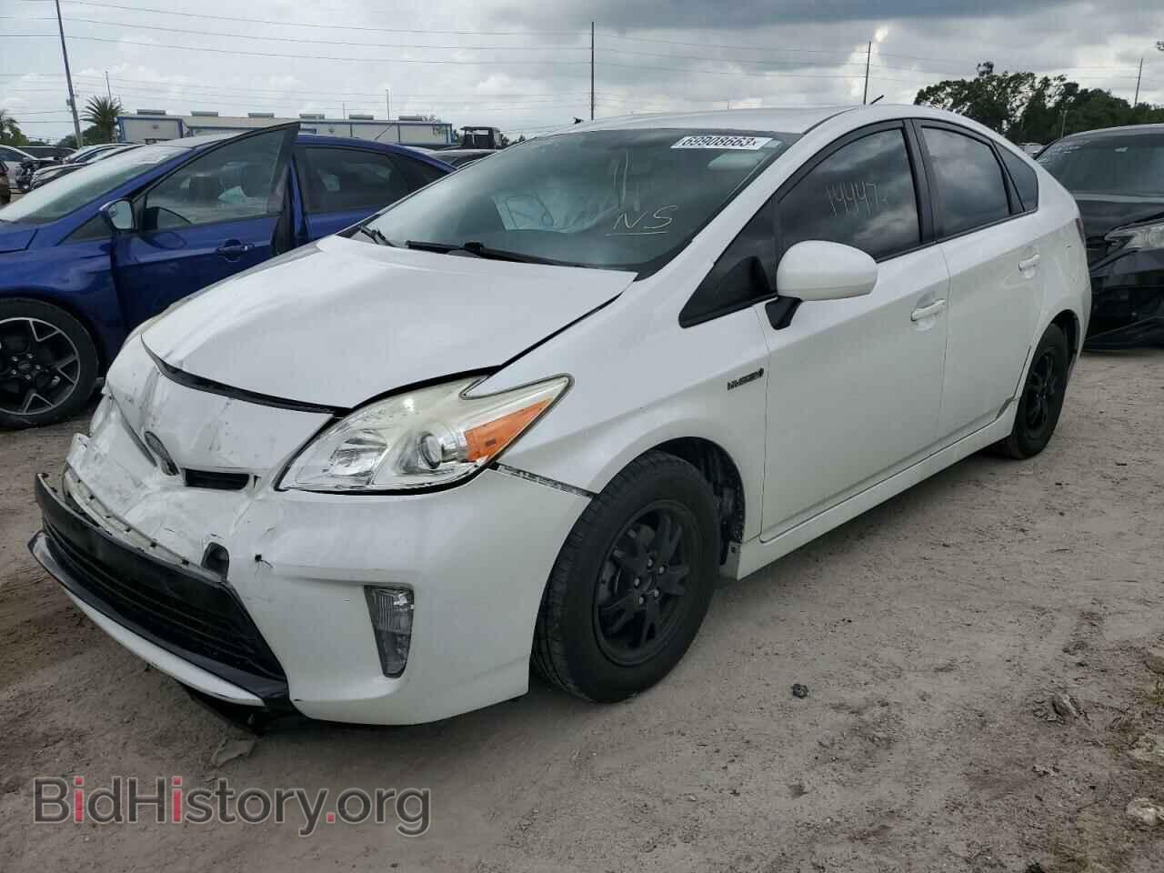 Фотография JTDKN3DU2E0381074 - TOYOTA PRIUS 2014