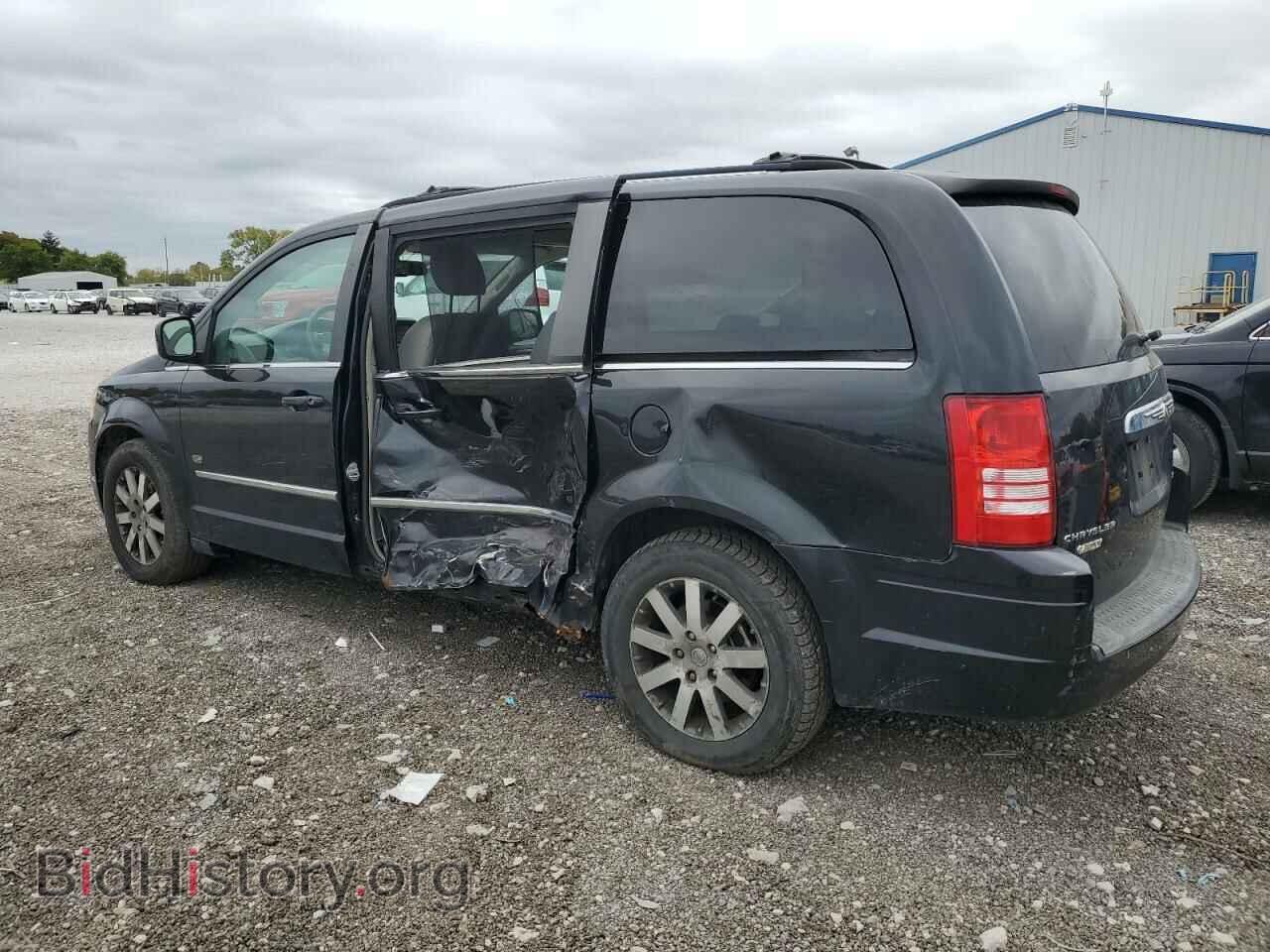 2009 CHRYSLER MINIVAN - VIN: 2A8HR54189R670643 - Фото 2