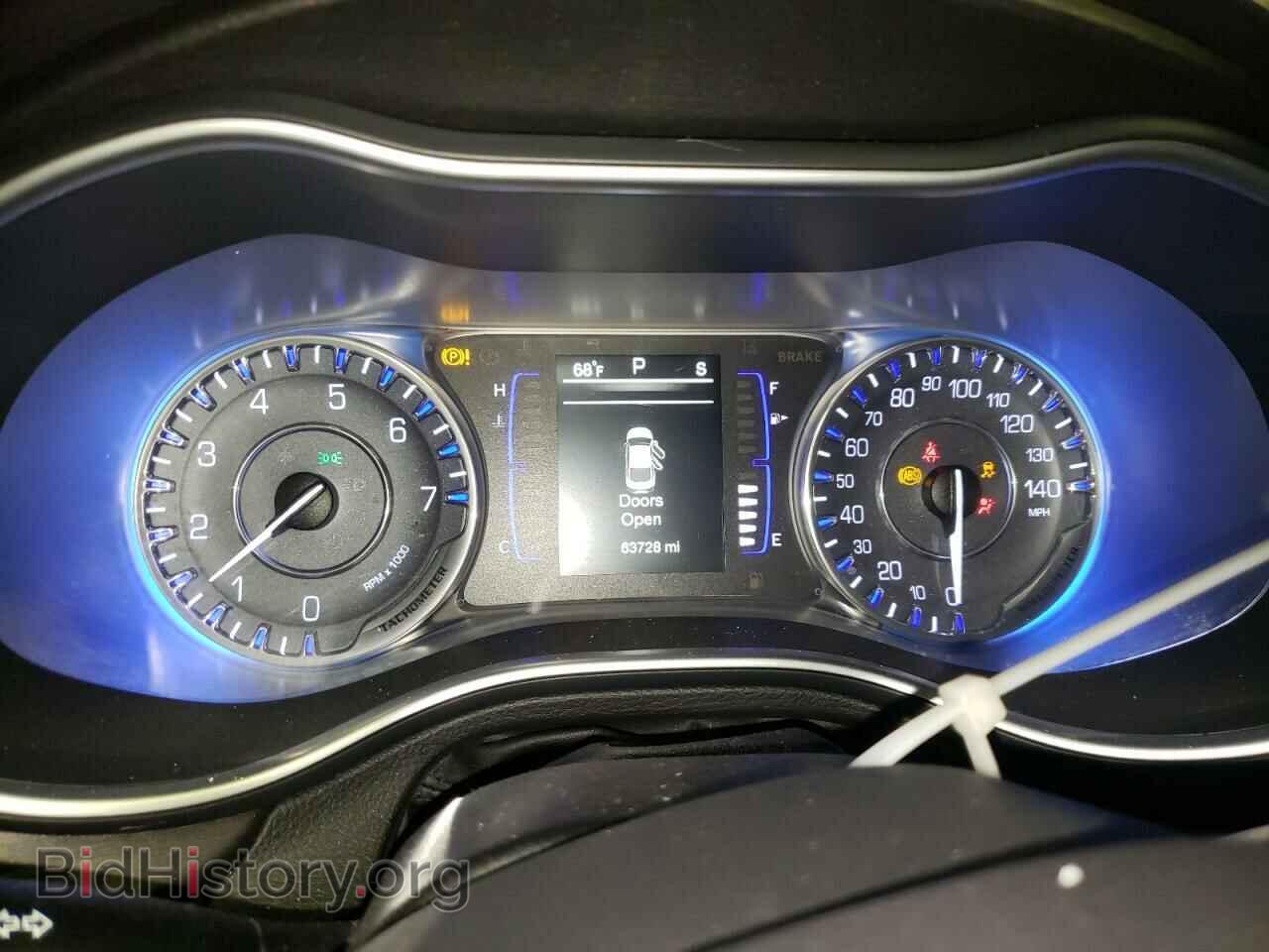 2016 CHRYSLER 200 - VIN: 1C3CCCFB7GN185907 - Фото 9