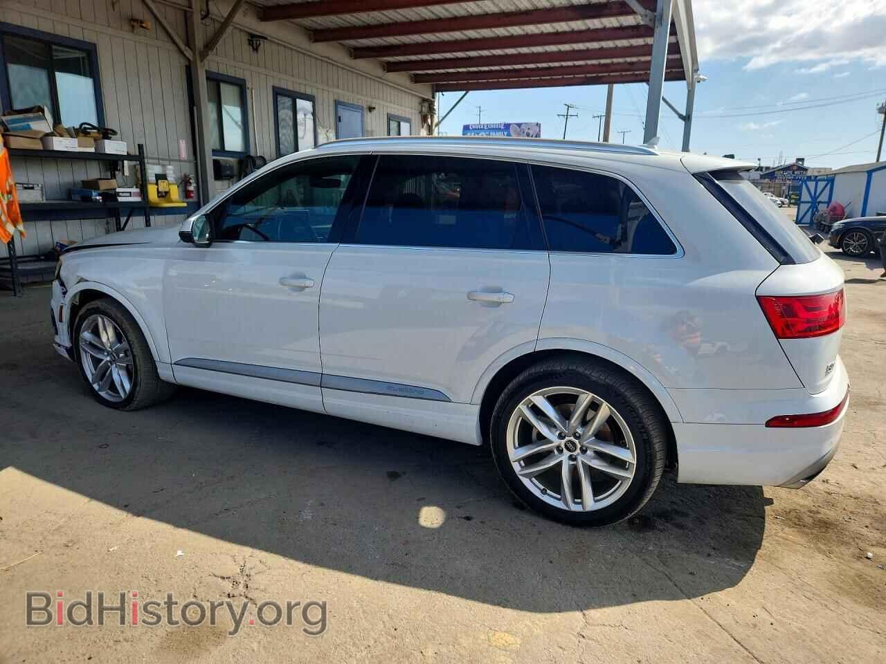 2017 AUDI Q7 - VIN: WA1VAAF7XHD018937 - Фото 2
