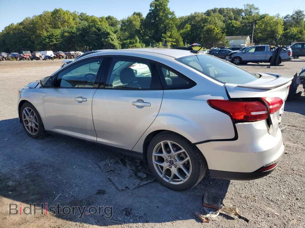 2015 FORD FOCUS - VIN: 1FADP3F2XFL318602 - Фото 2