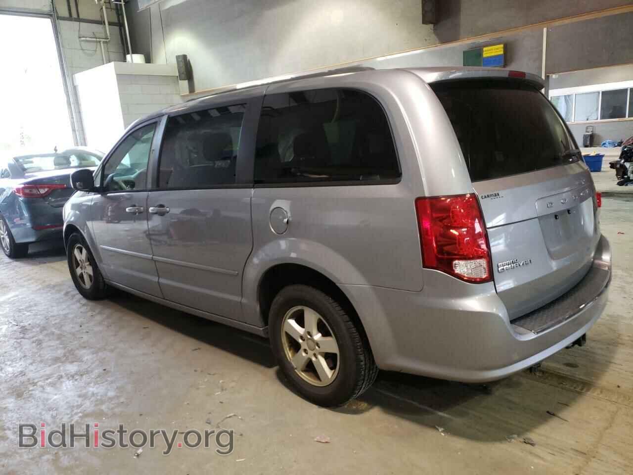 2013 DODGE CARAVAN - VIN: 2C4RDGCG0DR636720 - Фото 2