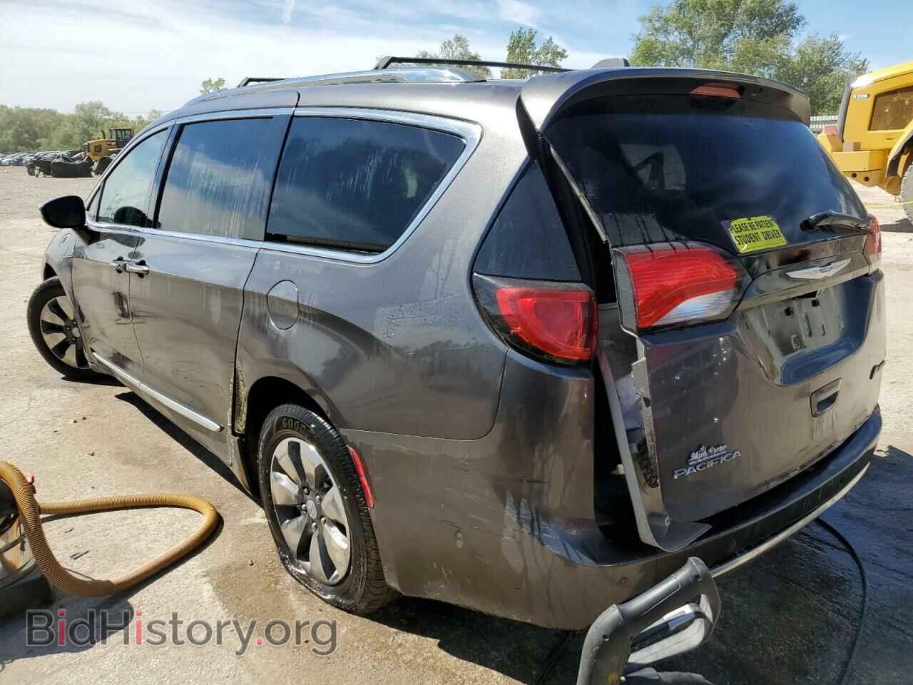 2017 CHRYSLER PACIFICA - VIN: 2C4RC1N79HR679620 - Photo 2
