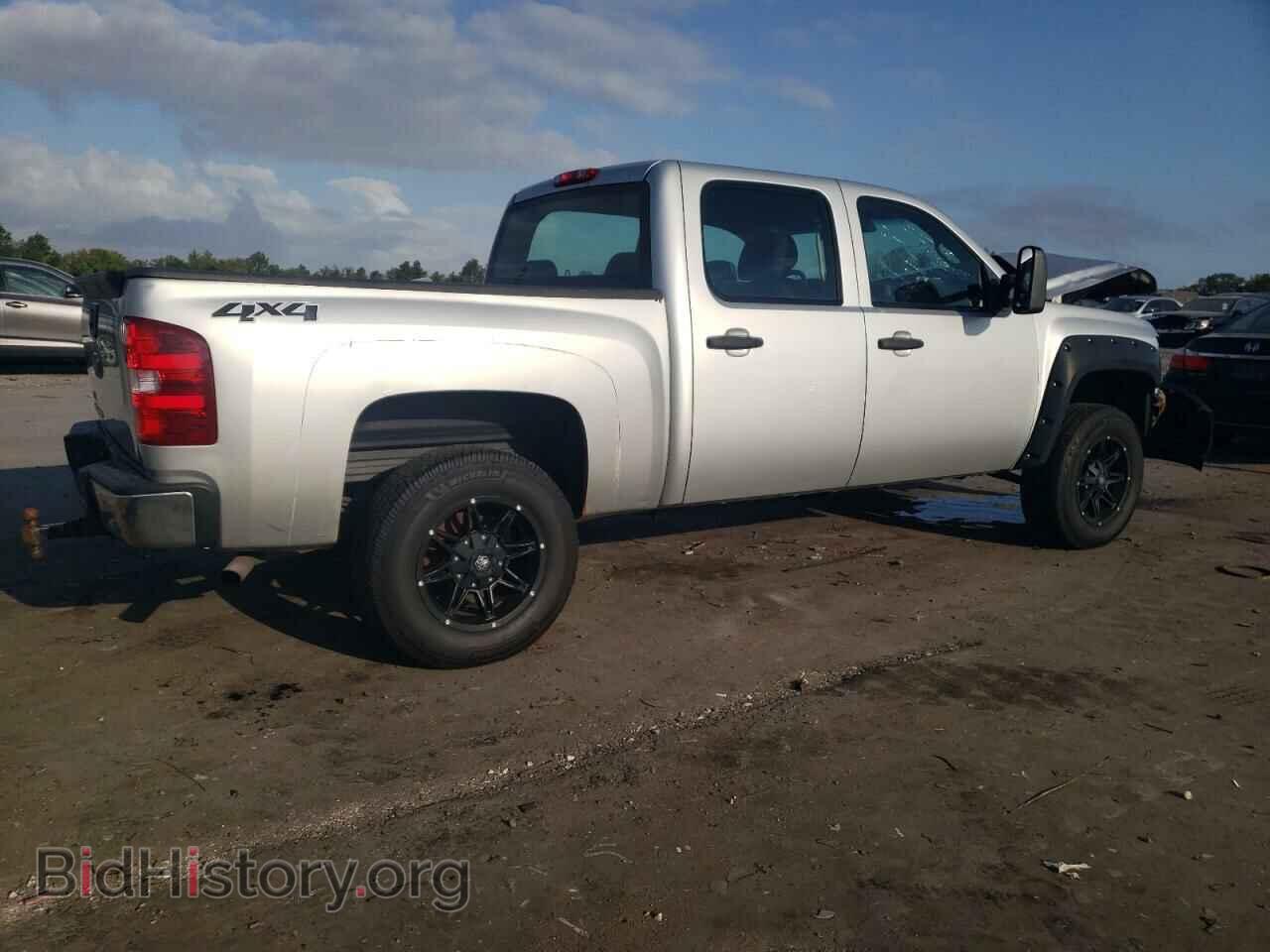 2011 CHEVROLET ALL Models - VIN: 3GCPKPEA3BG302920 - Фото 3