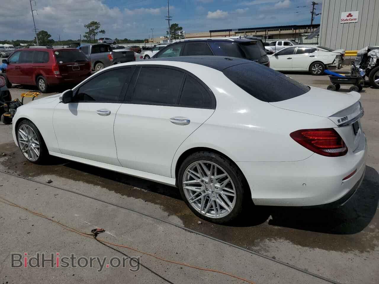 2017 MERCEDES-BENZ E-CLASS - VIN: WDDZF4JB2HA107382 - Фото 2