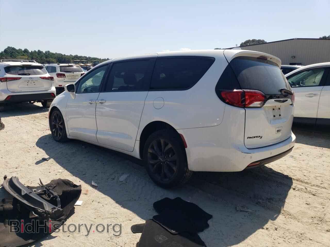 2018 CHRYSLER PACIFICA - VIN: 2C4RC1FG2JR356854 - Фото 2