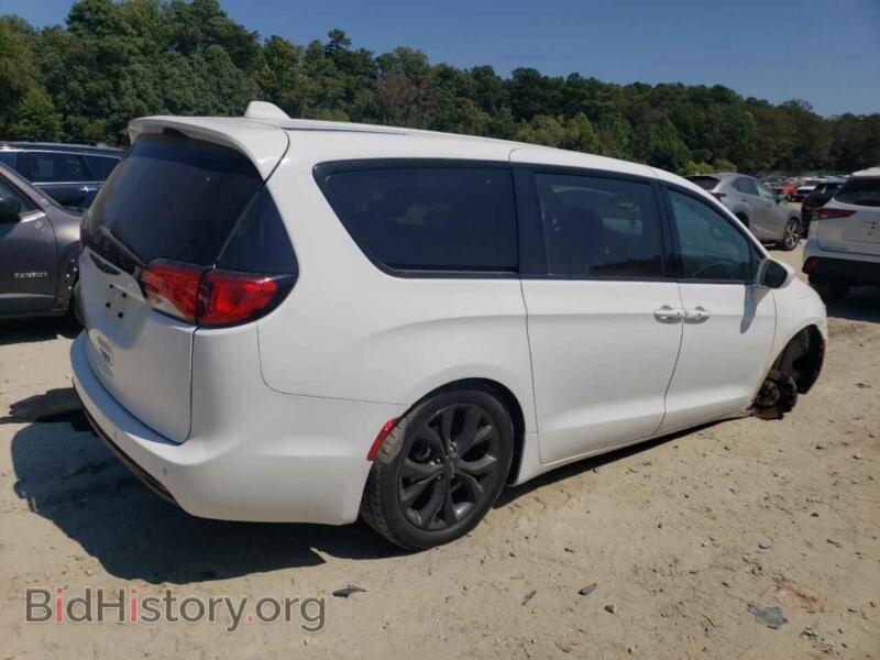 2018 Chrysler PACIFICA (VIN 2C4RC1FG2JR356854) — фото 3 из 14