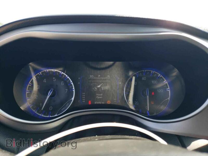 2018 Chrysler PACIFICA (VIN 2C4RC1FG2JR356854) — фото 9 из 14