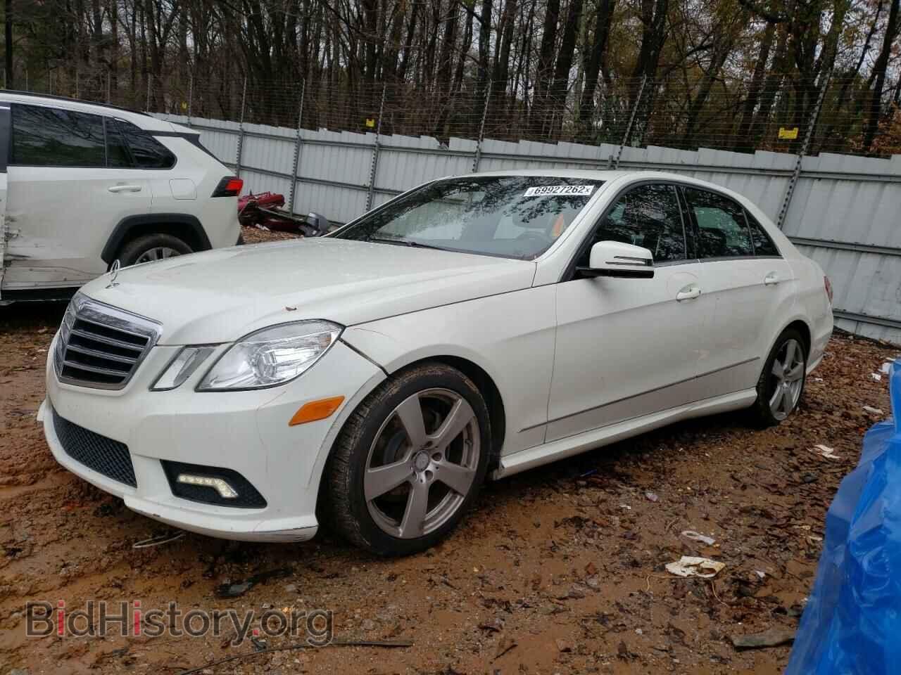 Фотография WDDHF5GBXBA367285 - MERCEDES-BENZ E-CLASS 2011